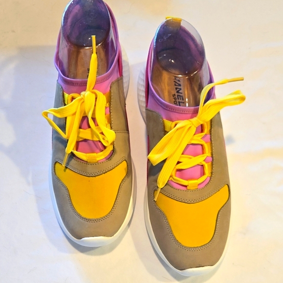 Vaneli Arcis Sport Lace-up Pink‎ and Beige Sneakers NWOT